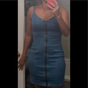 Cute stretchy jean dress.